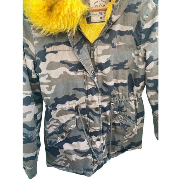 Camouflage Military Style Puffer Jacket Fleece Lining Medium - Picture 3 of 10